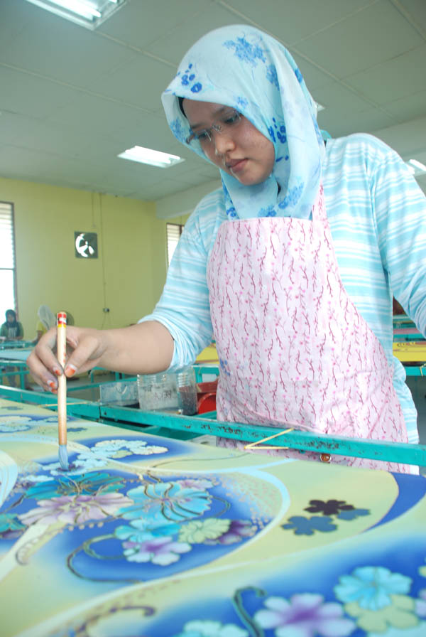 6 Mewarna 2